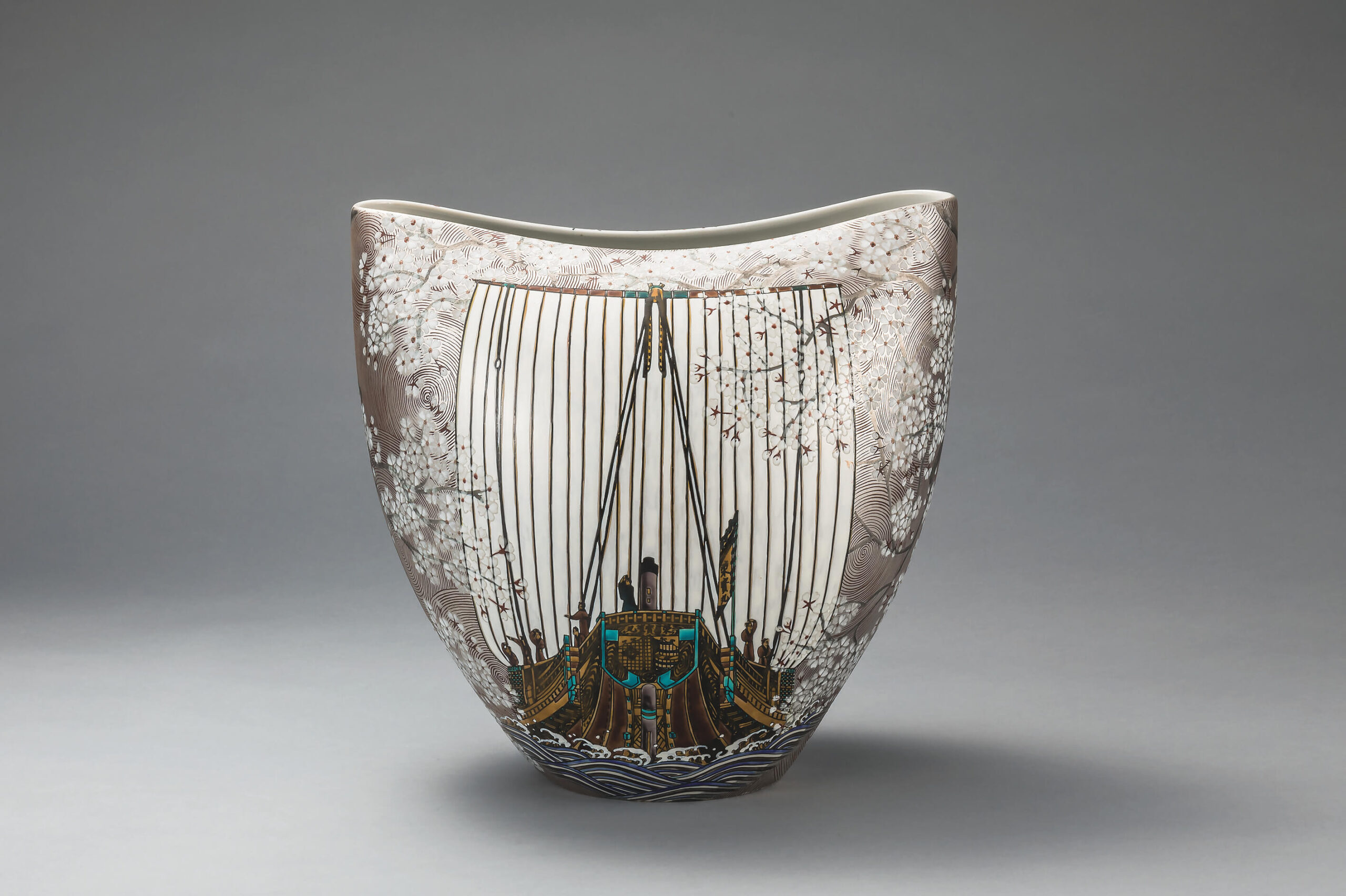 「プラチナ彩　北前船　花器」 2019　30.0×37.0×37.0